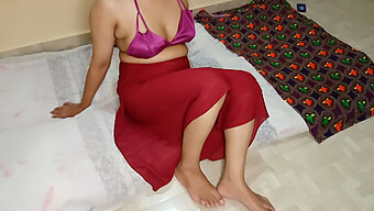 Natural Indian Sister In-Law And Brother In-Law Explore Their Desires In Clear Hindi Role Play