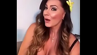 Esperanza Gomez, A Colombian Porn Actress, Decides To Leave The Industry